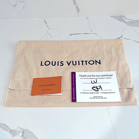 🌷LOUIS VUITTON Monogram Empreinte Leather Pouch - Picture 12 of 12